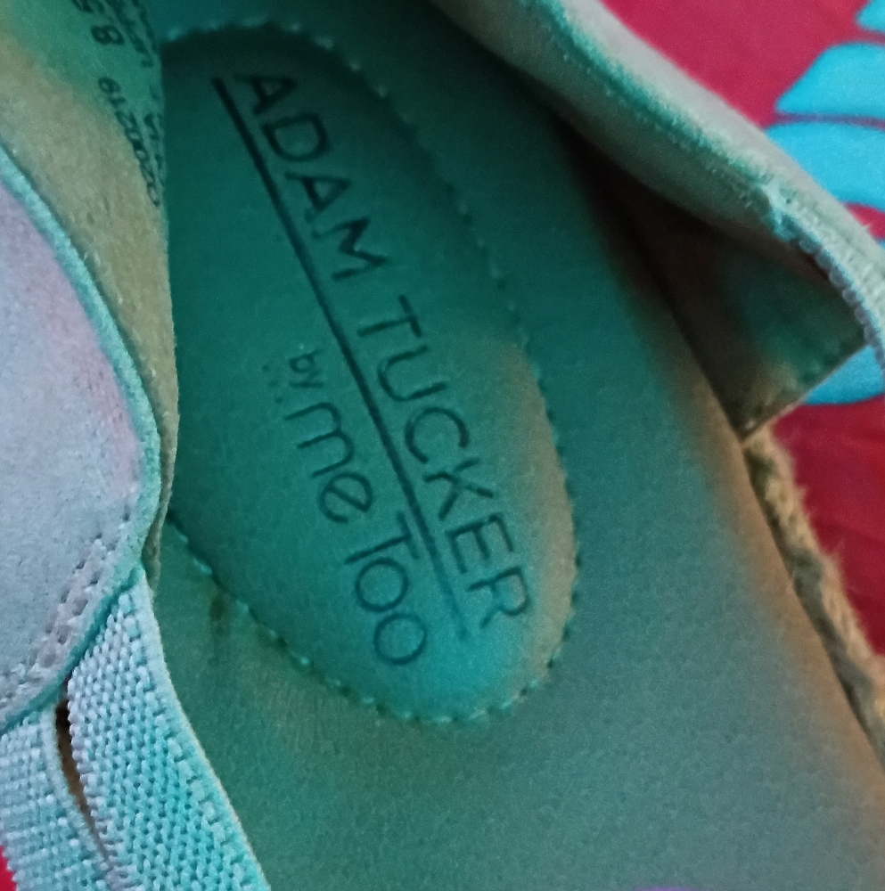 Stylish Espadrilles Adam Tucker by Me Too  Womens 8.5Seaside Slip Like New - Picture 3 of 6